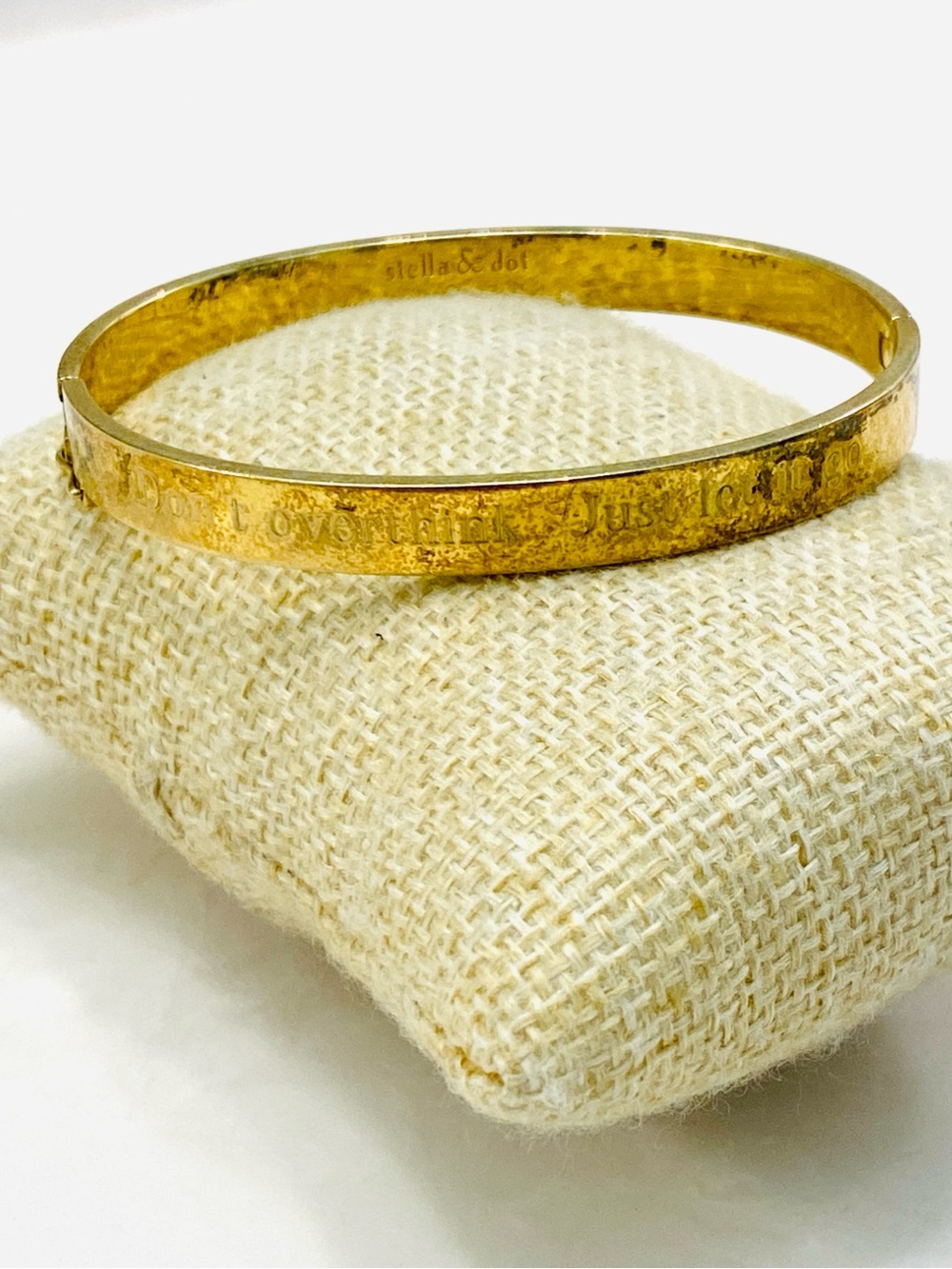 Vintage Stella & Dot Gold Engraved “Don’t Overthink Just Let Go” Hinged Bangle